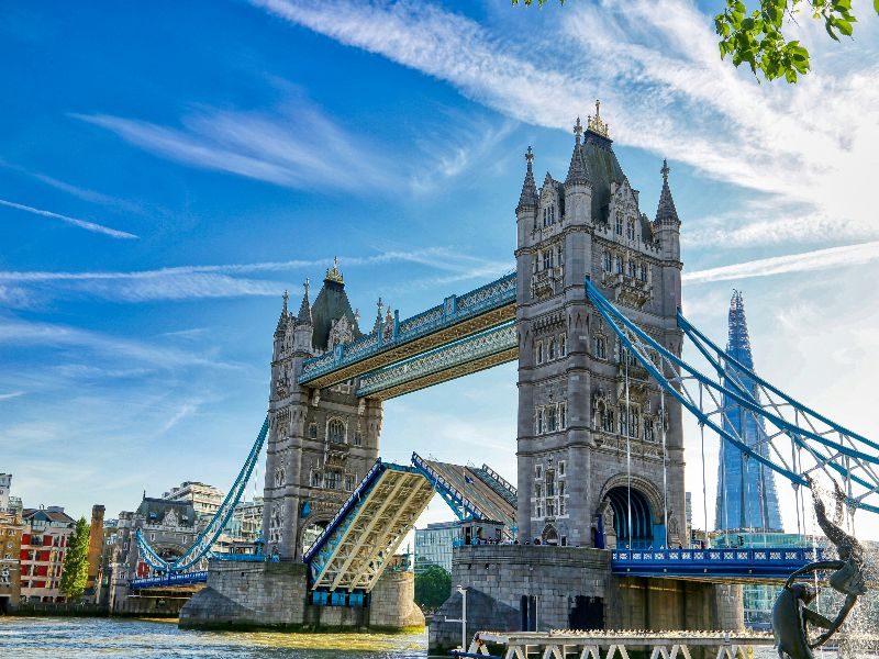 tower bridge